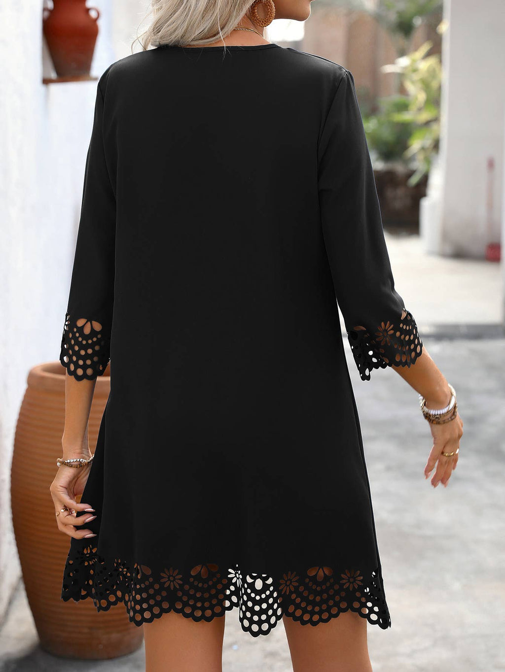 Solid color V-neck burn half sleeve A-line dress: BLACK / (S) 1