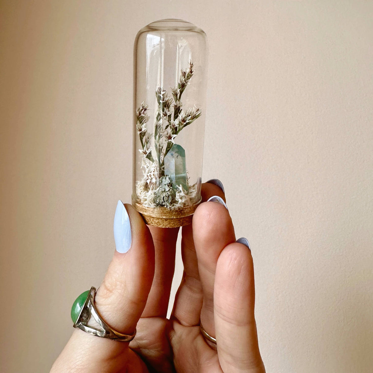 Saltwater Breeze Mini Terrarium Crystal Beach Desk Decor: 2.75"
