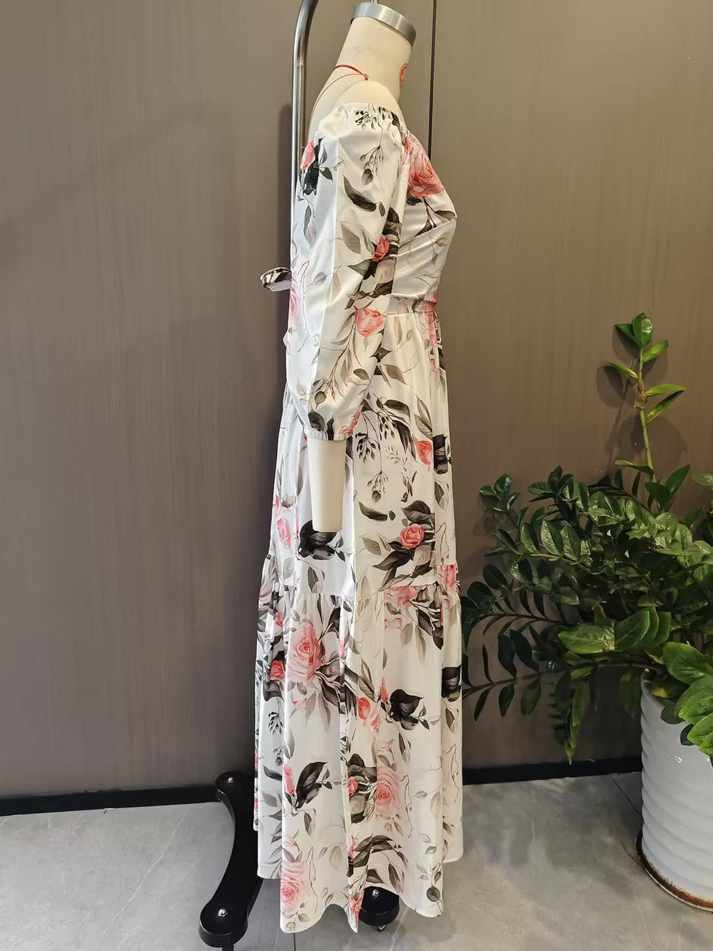 Elegant print V-neck long dress with wide skirt: Red / XL